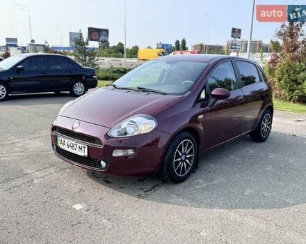 Фиат Гранде Пунто 2013 в Киеве на Automoto.ua Красный Фиат Гранде Пунто, объемом двигателя 1.37 л и пробегом 99 тыс. км за 5999 $, фото 1 на Automoto.ua