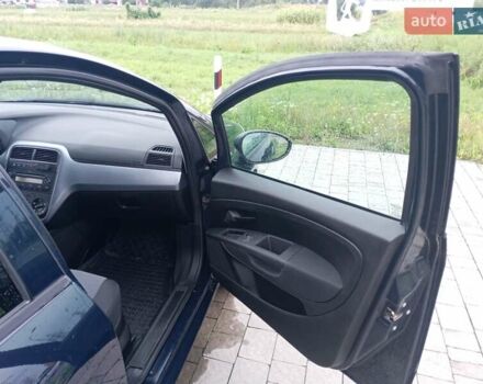 Фиат Гранде Пунто, объемом двигателя 1.2 л и пробегом 169 тыс. км за 4500 $, фото 8 на Automoto.ua