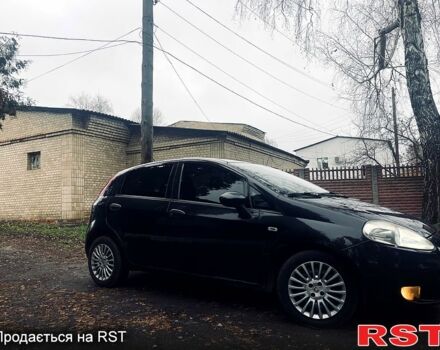 Фиат Гранде Пунто, объемом двигателя 1.4 л и пробегом 194 тыс. км за 4950 $, фото 3 на Automoto.ua