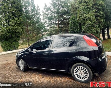 Фиат Гранде Пунто, объемом двигателя 1.4 л и пробегом 194 тыс. км за 4950 $, фото 2 на Automoto.ua