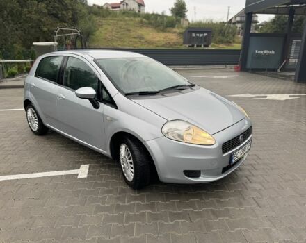 Серый Фиат Гранде Пунто, объемом двигателя 1.2 л и пробегом 140 тыс. км за 3800 $, фото 6 на Automoto.ua
