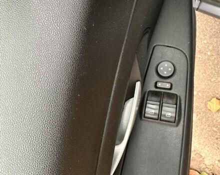 Сірий Фіат Гранде Пунто, об'ємом двигуна 1.4 л та пробігом 161 тис. км за 3800 $, фото 5 на Automoto.ua