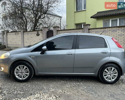 Серый Фиат Гранде Пунто, объемом двигателя 1.4 л и пробегом 162 тыс. км за 3499 $, фото 7 на Automoto.ua