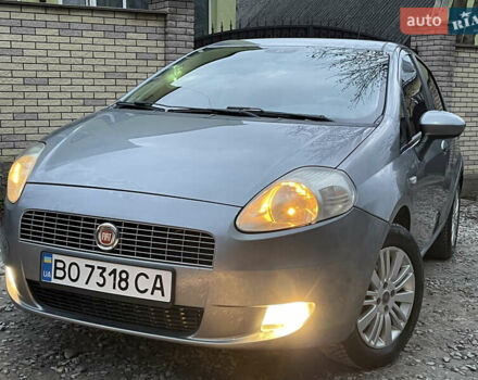 Серый Фиат Гранде Пунто, объемом двигателя 1.4 л и пробегом 162 тыс. км за 3499 $, фото 4 на Automoto.ua