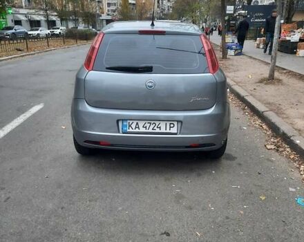 Сірий Фіат Гранде Пунто, об'ємом двигуна 1.4 л та пробігом 300 тис. км за 4300 $, фото 4 на Automoto.ua