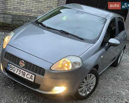 Серый Фиат Гранде Пунто, объемом двигателя 1.4 л и пробегом 162 тыс. км за 3499 $, фото 5 на Automoto.ua