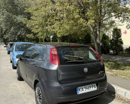 Сірий Фіат Гранде Пунто, об'ємом двигуна 1.4 л та пробігом 164 тис. км за 3850 $, фото 5 на Automoto.ua