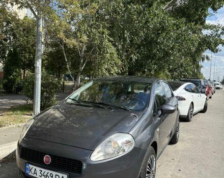 Сірий Фіат Гранде Пунто, об'ємом двигуна 1.4 л та пробігом 164 тис. км за 3850 $, фото 4 на Automoto.ua