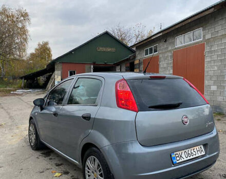 Фиат Гранде Пунто 2010 в Березно на Automoto.ua Серый Фиат Гранде Пунто, объемом двигателя 1.37 л и пробегом 134 тыс. км за 4750 $, фото 6 на Automoto.ua