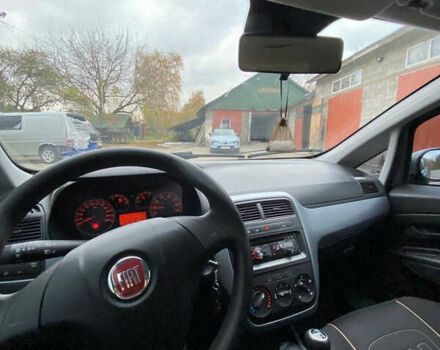 Фиат Гранде Пунто 2010 в Березно на Automoto.ua Серый Фиат Гранде Пунто, объемом двигателя 1.37 л и пробегом 134 тыс. км за 4750 $, фото 10 на Automoto.ua