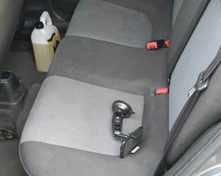 Серый Фиат Гранде Пунто, объемом двигателя 1.4 л и пробегом 195 тыс. км за 4500 $, фото 1 на Automoto.ua