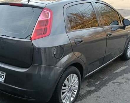 Серый Фиат Гранде Пунто, объемом двигателя 1.37 л и пробегом 195 тыс. км за 4200 $, фото 1 на Automoto.ua