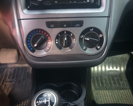 Серый Фиат Гранде Пунто, объемом двигателя 1.4 л и пробегом 167 тыс. км за 4500 $, фото 22 на Automoto.ua