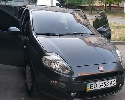 Серый Фиат Гранде Пунто, объемом двигателя 1.4 л и пробегом 167 тыс. км за 4500 $, фото 2 на Automoto.ua