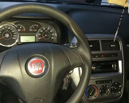 Серый Фиат Гранде Пунто, объемом двигателя 1.4 л и пробегом 167 тыс. км за 4500 $, фото 17 на Automoto.ua