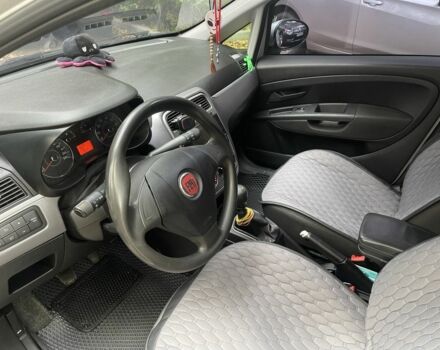 Фіат Гранде Пунто 2012 у Вінниці на Automoto.ua Сірий Фіат Гранде Пунто, об'ємом двигуна 1.4 л та пробігом 219 тис. км за 5699 $, фото 8 на Automoto.ua