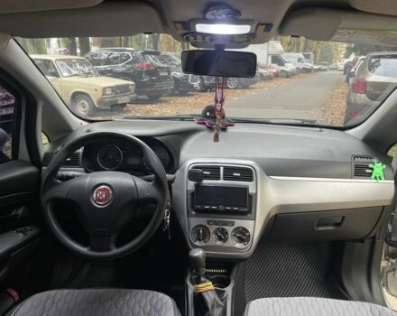 Фіат Гранде Пунто 2012 у Вінниці на Automoto.ua Сірий Фіат Гранде Пунто, об'ємом двигуна 1.4 л та пробігом 219 тис. км за 5699 $, фото 11 на Automoto.ua