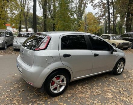 Фіат Гранде Пунто 2012 у Вінниці на Automoto.ua Сірий Фіат Гранде Пунто, об'ємом двигуна 1.4 л та пробігом 219 тис. км за 5699 $, фото 3 на Automoto.ua