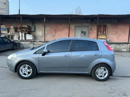 Фиат Гранде Пунто 2006 в Одессе на Automoto.ua Серый Фиат Гранде Пунто, объемом двигателя 1.4 л и пробегом 100 тыс. км за 4000 $, фото 1 на Automoto.ua