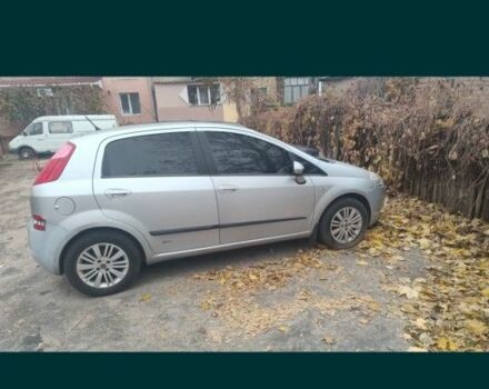 Серый Фиат Гранде Пунто, объемом двигателя 1.4 л и пробегом 190 тыс. км за 2200 $, фото 1 на Automoto.ua