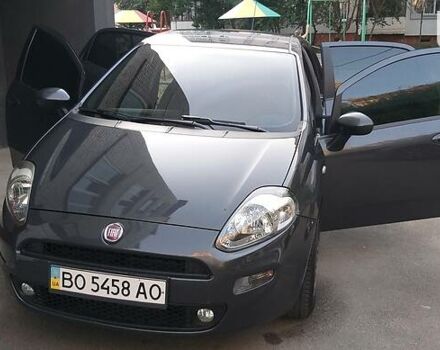 Серый Фиат Гранде Пунто, объемом двигателя 1.4 л и пробегом 167 тыс. км за 4500 $, фото 1 на Automoto.ua