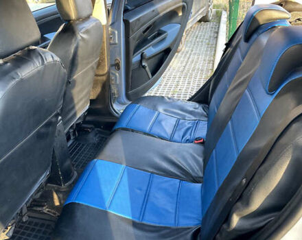 Синий Фиат Гранде Пунто, объемом двигателя 1.37 л и пробегом 320 тыс. км за 3000 $, фото 5 на Automoto.ua