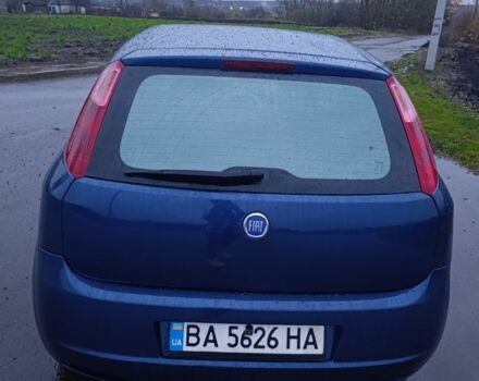 Синій Фіат Гранде Пунто, об'ємом двигуна 1.4 л та пробігом 312 тис. км за 3200 $, фото 7 на Automoto.ua