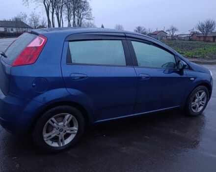 Синій Фіат Гранде Пунто, об'ємом двигуна 1.4 л та пробігом 312 тис. км за 3200 $, фото 5 на Automoto.ua