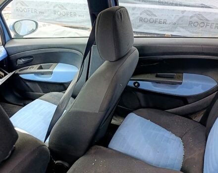 Синий Фиат Гранде Пунто, объемом двигателя 1.4 л и пробегом 260 тыс. км за 600 $, фото 2 на Automoto.ua