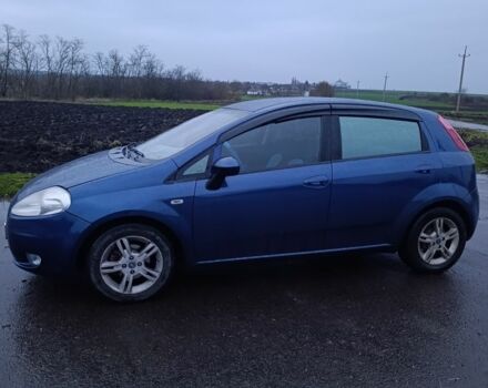Синій Фіат Гранде Пунто, об'ємом двигуна 1.4 л та пробігом 312 тис. км за 3200 $, фото 4 на Automoto.ua