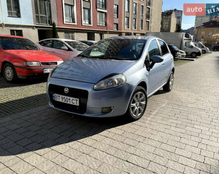 Синий Фиат Гранде Пунто, объемом двигателя 1.37 л и пробегом 320 тыс. км за 3000 $, фото 1 на Automoto.ua
