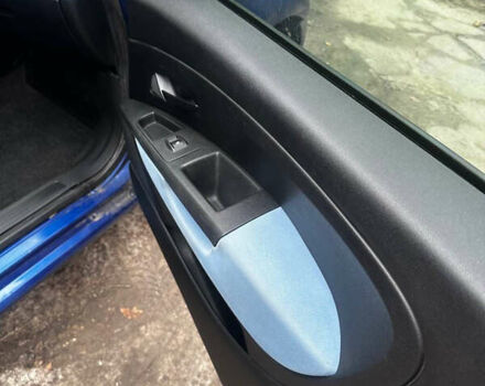 Синий Фиат Гранде Пунто, объемом двигателя 1.4 л и пробегом 152 тыс. км за 2700 $, фото 13 на Automoto.ua