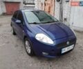 Синий Фиат Гранде Пунто, объемом двигателя 1.37 л и пробегом 298 тыс. км за 4000 $, фото 1 на Automoto.ua