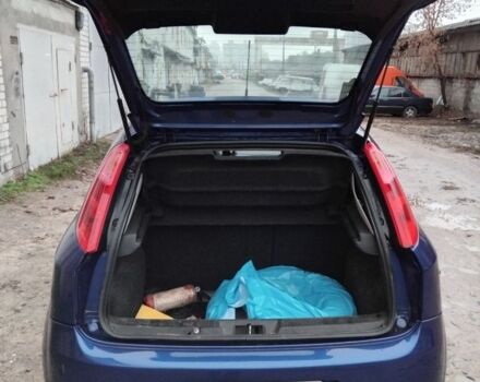 Синій Фіат Гранде Пунто, об'ємом двигуна 1.4 л та пробігом 298 тис. км за 4000 $, фото 6 на Automoto.ua