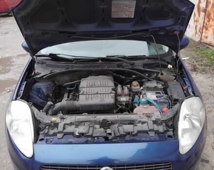 Синій Фіат Гранде Пунто, об'ємом двигуна 1.4 л та пробігом 298 тис. км за 4000 $, фото 7 на Automoto.ua