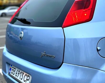 Синий Фиат Гранде Пунто, объемом двигателя 1.4 л и пробегом 160 тыс. км за 3499 $, фото 12 на Automoto.ua