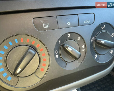 Синий Фиат Гранде Пунто, объемом двигателя 1.37 л и пробегом 72 тыс. км за 5900 $, фото 8 на Automoto.ua