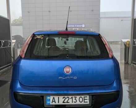 Синий Фиат Гранде Пунто, объемом двигателя 1.2 л и пробегом 238 тыс. км за 4500 $, фото 4 на Automoto.ua