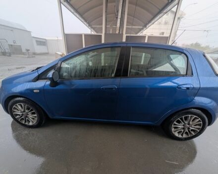 Синий Фиат Гранде Пунто, объемом двигателя 1.2 л и пробегом 238 тыс. км за 4500 $, фото 6 на Automoto.ua