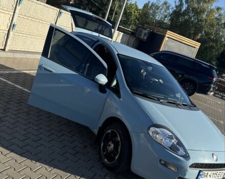 Синій Фіат Гранде Пунто, об'ємом двигуна 1.4 л та пробігом 107 тис. км за 6100 $, фото 5 на Automoto.ua