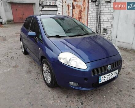 Синий Фиат Гранде Пунто, объемом двигателя 1.37 л и пробегом 298 тыс. км за 4000 $, фото 1 на Automoto.ua
