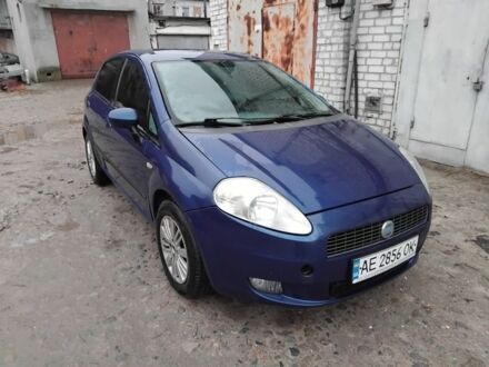 Синий Фиат Гранде Пунто, объемом двигателя 1.4 л и пробегом 298 тыс. км за 4000 $, фото 1 на Automoto.ua