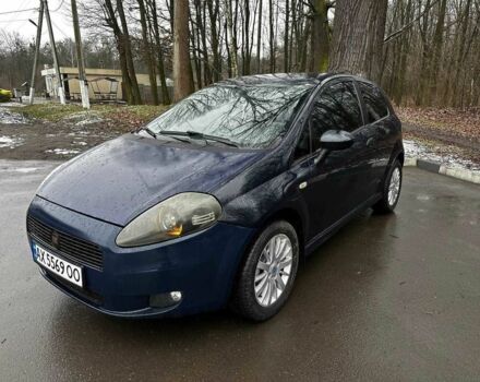 Синий Фиат Гранде Пунто, объемом двигателя 1.4 л и пробегом 310 тыс. км за 3700 $, фото 1 на Automoto.ua