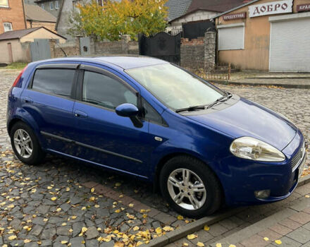 Фиат Гранде Пунто 2007 в Луцке на Automoto.ua Синий Фиат Гранде Пунто, объемом двигателя 1.37 л и пробегом 139 тыс. км за 4200 $, фото 1 на Automoto.ua