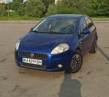 Фиат Гранде Пунто 2009 в Киеве на Automoto.ua Синий Фиат Гранде Пунто, объемом двигателя 1.37 л и пробегом 203 тыс. км за 4250 $, фото 1 на Automoto.ua
