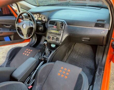 Фиат Гранде Пунто 2006 в Чернигове на Automoto.ua Оранжевый Фиат Гранде Пунто, объемом двигателя 1.4 л и пробегом 233 тыс. км за 3500 $, фото 7 на Automoto.ua