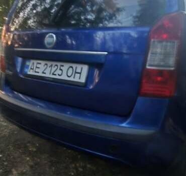 Синій Фіат Ідея, об'ємом двигуна 1.4 л та пробігом 220 тис. км за 4300 $, фото 3 на Automoto.ua