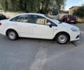 Белый Фиат Линеа, объемом двигателя 1.3 л и пробегом 301 тыс. км за 1822 $, фото 2 на Automoto.ua