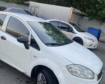 Білий Фіат Лінеа, об'ємом двигуна 1.25 л та пробігом 325 тис. км за 3199 $, фото 3 на Automoto.ua