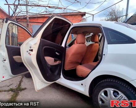 Білий Фіат Лінеа, об'ємом двигуна 1.4 л та пробігом 178 тис. км за 3299 $, фото 8 на Automoto.ua